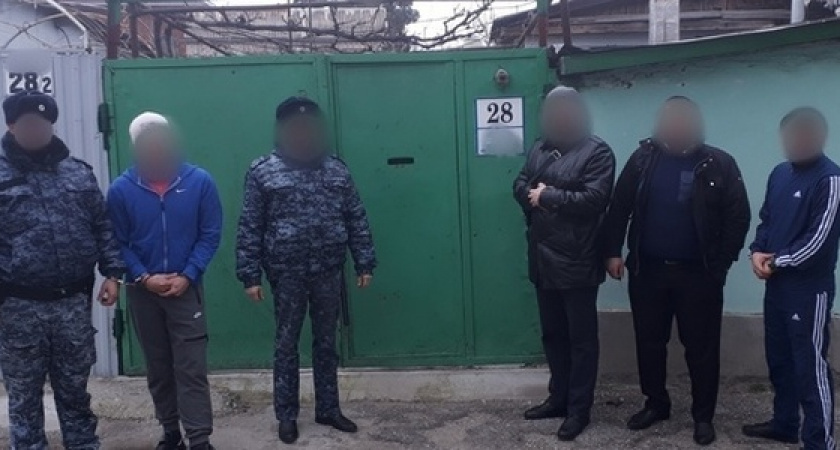 Купили плоскогубцы, молоток и отправились убивать. С жительницей Новороссийска жестко расправились в собственной квартире