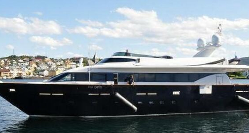 Миллиардер Дерипаска "перегнал" свою яхту в Новороссийск в Алексино