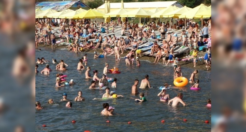 В Сочи холоднее, чем в Новороссийске: какая температура морской воды на курортах Краснодарского края