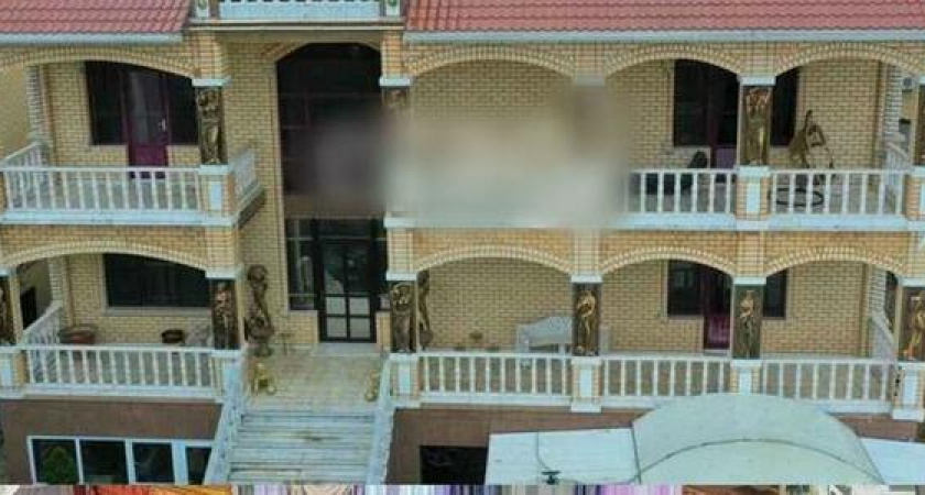 Баня, фонтан и итальянский ремонт: в Анапе продается особняк по проекту замка принца Дубаи всего за 500 миллионов рублей