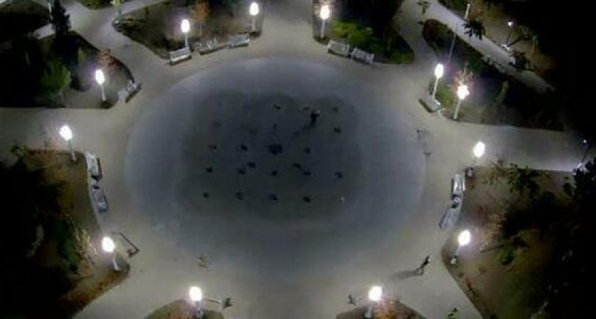 В сквере Чайковского зажглись фонари (ФОТО)