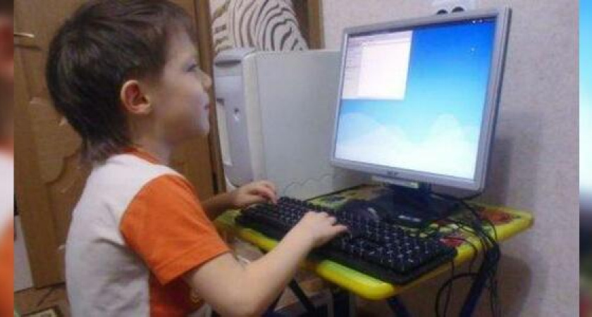 Новороссиец запустил акцию "Подари ребенку компьютер", чтобы помочь детям из малоимущих семей учиться онлайн