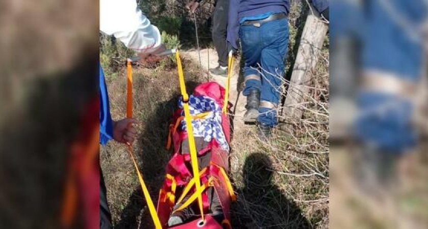 Спасатели Новороссийска помогли дельтапланеристу, который пострадал при приземлении