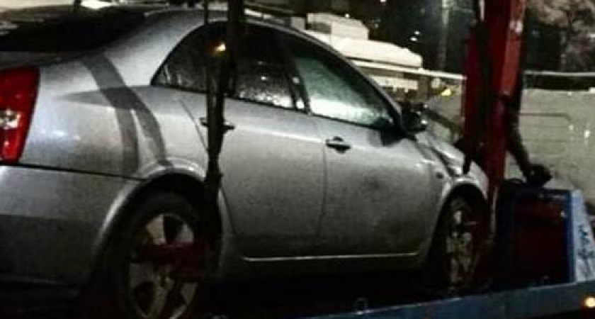 В Новороссийске таксист, у которого не было прав и лицензии, остался без машины