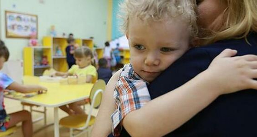 "Это разделение между родителями!": новороссийцев не пускают в детсады без справок о вакцинации. Имеют ли право?