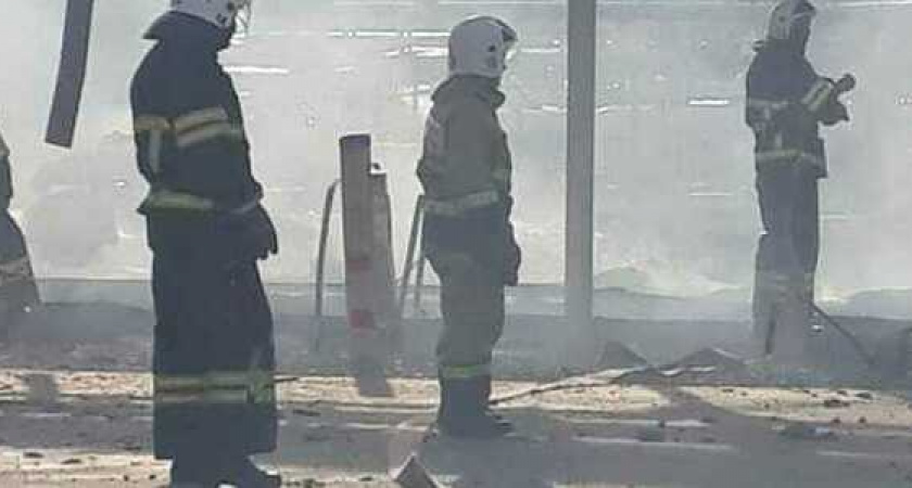 «Причинение смерти по неосторожности». СК возбудил уголовное дело по факту пожара на нефтебазе в Новороссийске