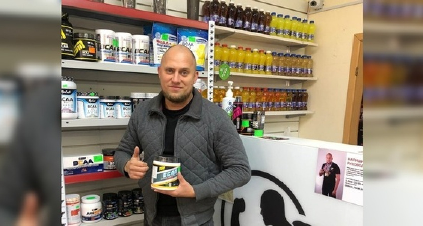 «Не контрафакт, а недоработка фасовщика»: руководитель сети Body-Pit в Новороссийске прокомментировал историю с необычной банкой спортпитания