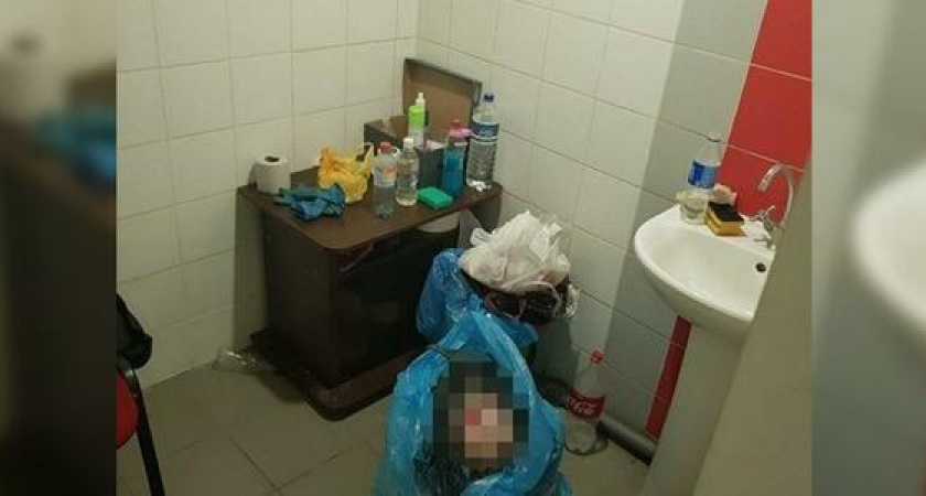 В туалете железнодорожного вокзала Краснодара нашли мертвого новорожденного ребенка