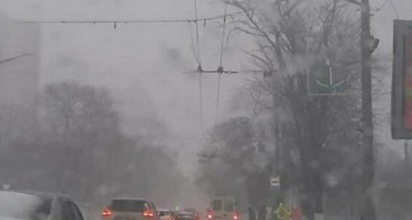 Гололед и снегопад ожидаются в Новороссийске в ближайшие часы