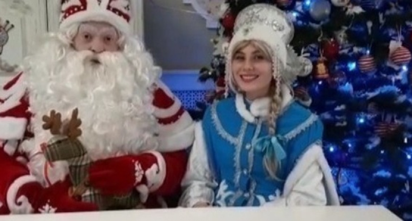 «Успеха и процветания! А самое главное – “большой воды”!» Дед Мороз и Снегурочка записали видеопоздравление для новороссийцев