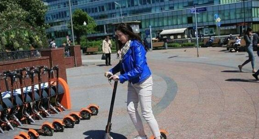 Спокойно не погоняешь: электросамокаты официально признали транспортным средством