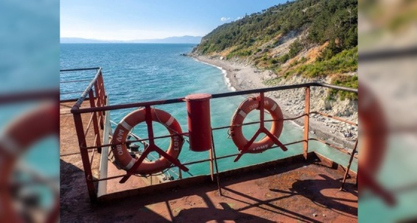 «Все, что вы хотели знать о Rio»: новороссиец поднялся на борт севшего на мель сухогруза и снял видеоэкскурсию