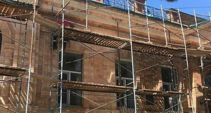 В Новороссийске реставрируют «Дом доходный торговца мукой С.М. Обрадовича»