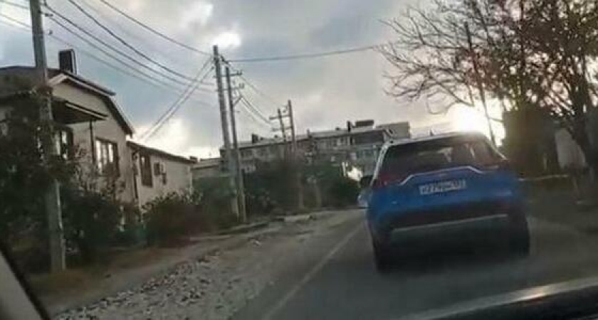 "Не расширять, а новые строить надо!": новороссийцы устали от "ежегодных" утренних пробок