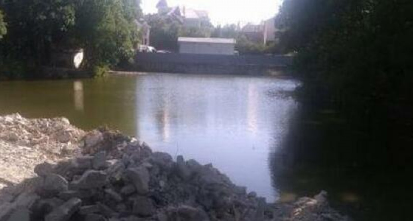 "Линия уничтожения продолжается!": горожане требуют сохранить водные объекты Новороссийска