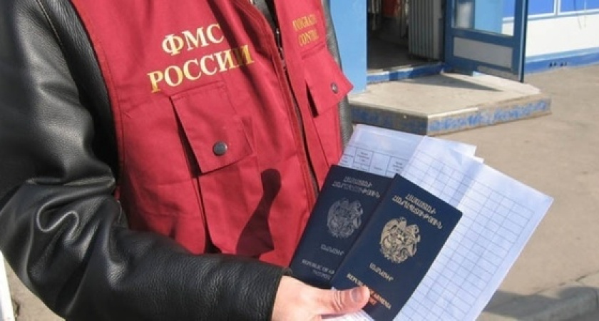 60-летняя жительница Новороссийска оформила временную регистрацию для девяти иностранцев