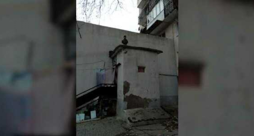 Замерзшего пятилетнего ребенка спасатели сняли с крыши в Новороссийске: мальчика госпитализировали