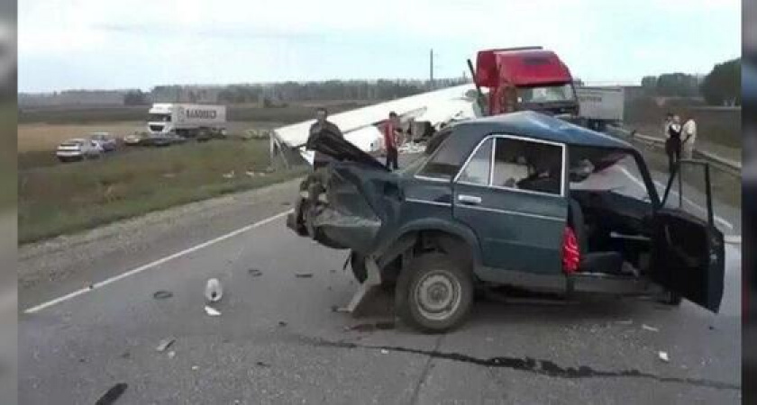 Cреди жителей Новороссийска распространяется видео жуткого ДТП: откуда взяты кадры?