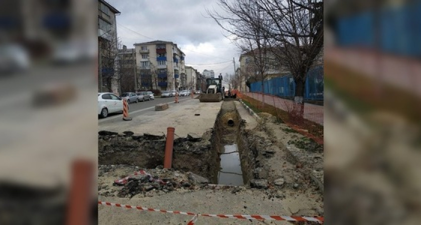 За год в Новороссийске произошло более 1,5 тысяч прорывов на водопроводных сетях