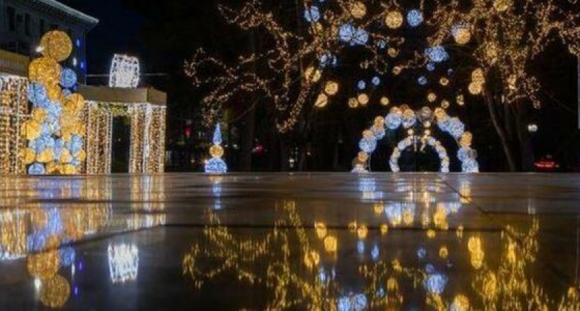 Центр Новороссийска подготовят к Новому году за полмиллиона рублей