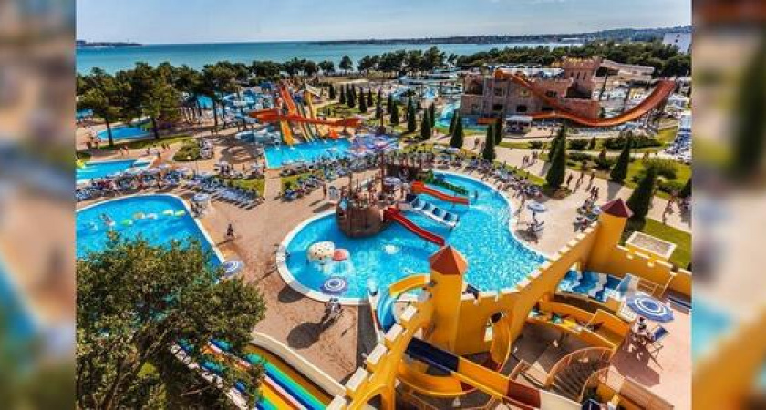 В Роспотребнадзоре рассказали, когда в Краснодарском крае откроются аквапарки, бассейны и концертные залы