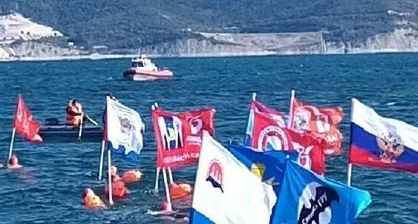 30 спортсменов проплывут по морю 555 километров от Новороссийска до Севастополя