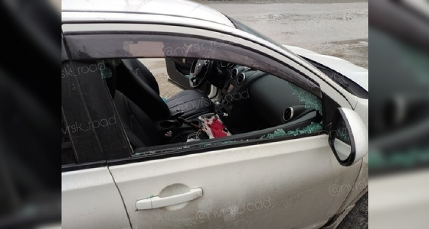 Сегодня ночью в Новороссийске злоумышленники вскрыли две иномарки