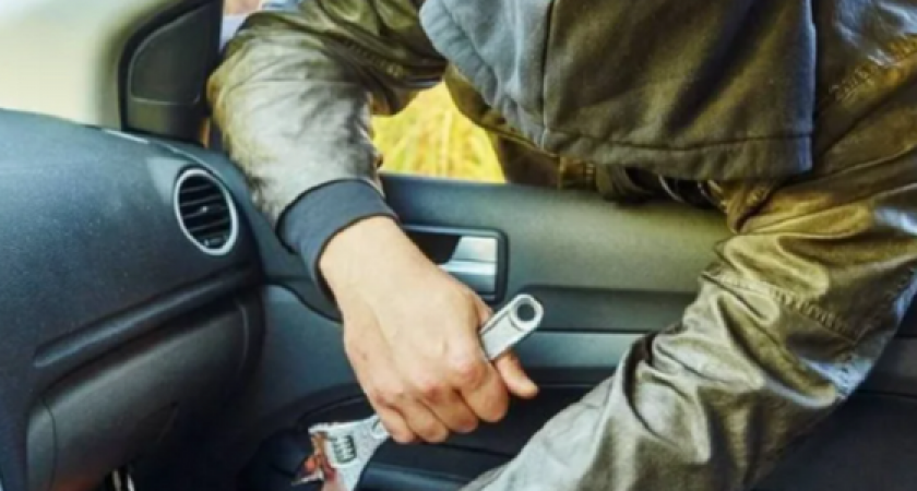 В Новороссийске задержали угонщика "семерки" и вора автомагнитолы в одном лице