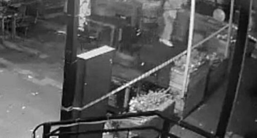 Это новый уровень: новороссиец украл стол из кафе