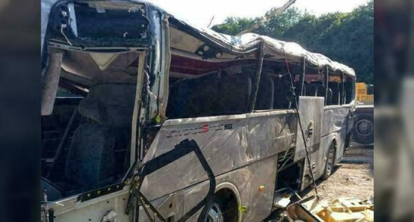 СК закончил расследование по факту смертельного ДТП под Новороссийском. Водитель автобуса, который рухнул в обрыв, в момент аварии был под действием сильных препаратов