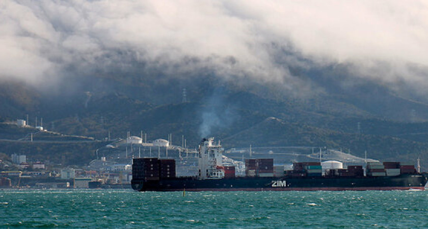 В Новороссийске все выходные будет дуть ветер: порывы достигнут 29 метров в секунду