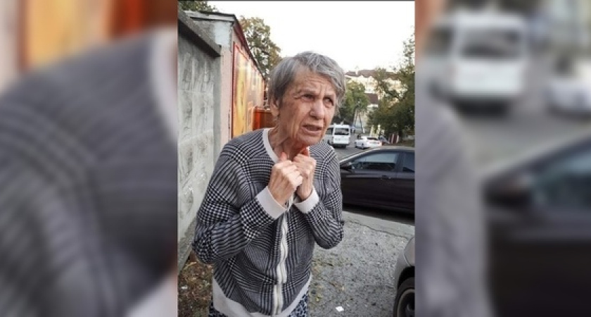 81-летнюю бабушку в крови и без памяти обнаружили на улице Новороссийска