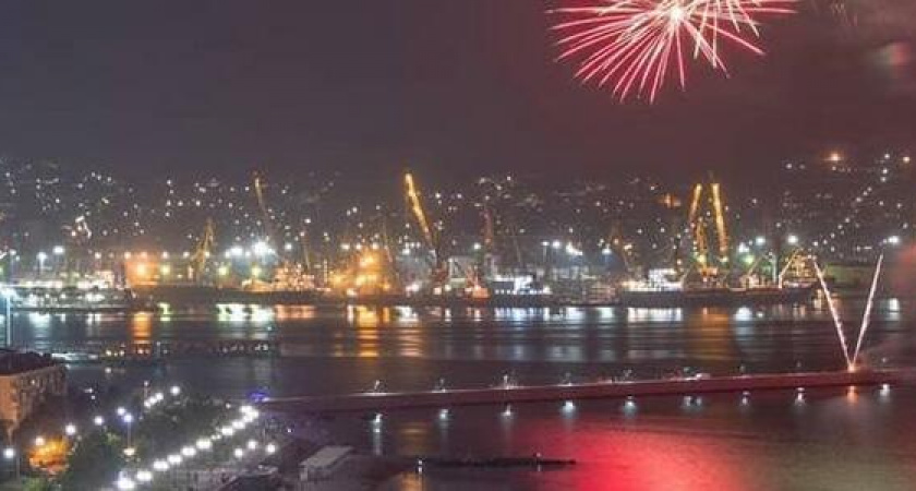 "Где справедливость?!": почему салют в Новороссийске в День ВМФ - нельзя, а в День металлурга - можно