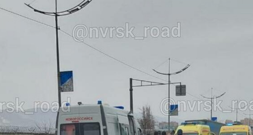 На улице Видова "Мазда" сбила двух пешеходов