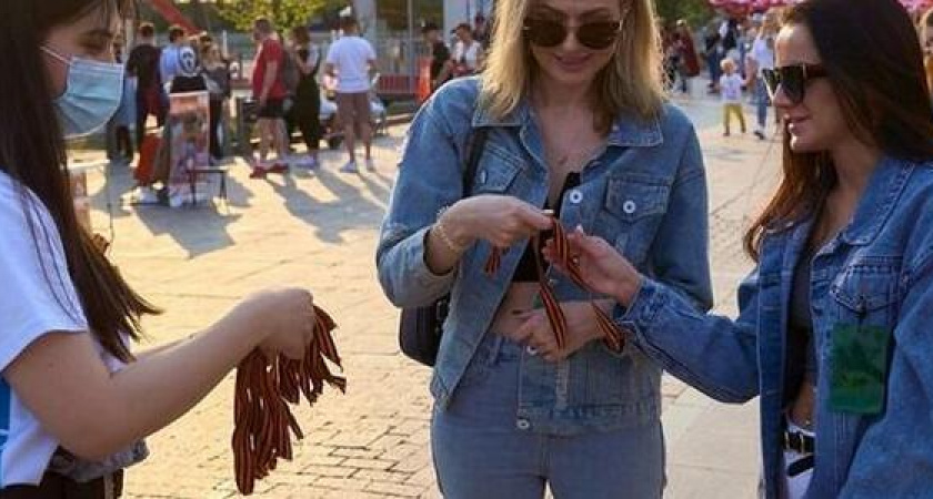В Новороссийске начали раздавать Георгиевские ленточки. Где получить символ Победы?