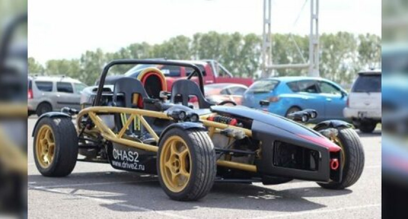 Житель Новороссийска вручную собрал гоночный автомобиль: по разгону машину сравнивают с самолетом