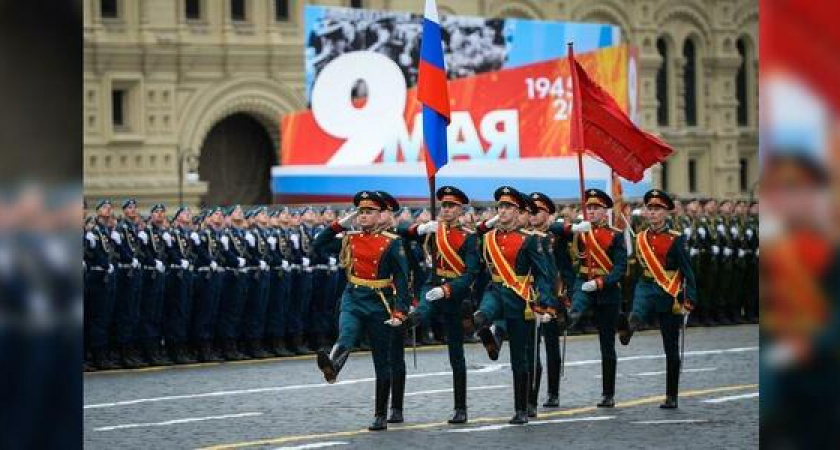 Российские власти приняли решение перенести парад 9 Мая из-за коронавируса