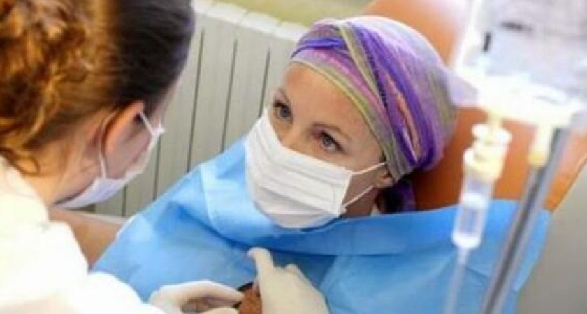 Минздрав начнет искать аналоги иностранных лекарств на случай дефицита. В зоне риска - онкобольные