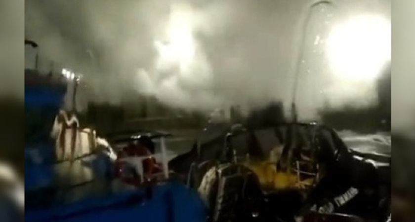 В Новороссийске спасли мужчину, которого унесло в море шестиметровой волной