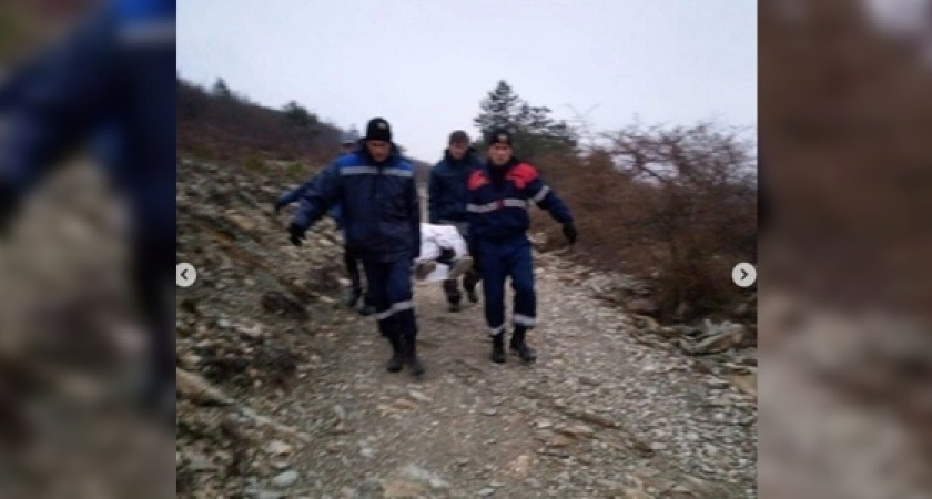 Пожилой новороссиец умер во время прогулки по Маркотхскому хребту: чтобы спустить тело с горы понадобилась помощь спасателей