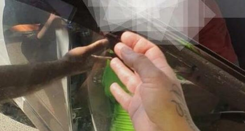 В Новороссийске ребёнок едва не задохнулся в раскалённой машине