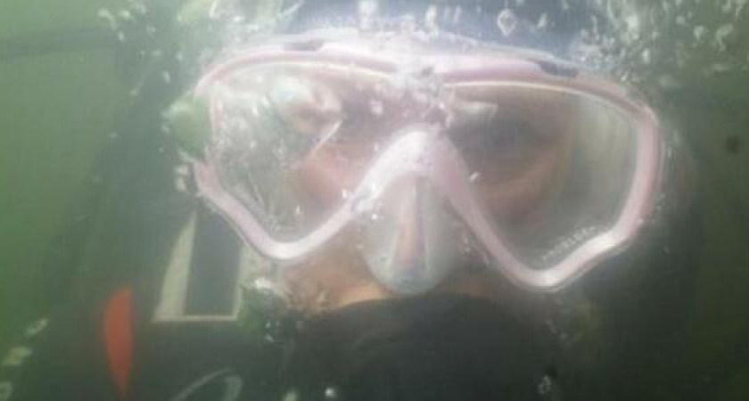 Девушка-дайвер из Новороссийска установила мировой рекорд: она опустилась на высоту шестиэтажного дома до дна горной реки