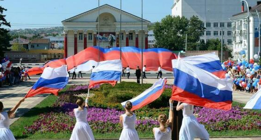 Спортивные мероприятия и выступления: как в Новороссийске пройдет День Государственного Флага