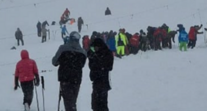 МЧС приехали через два часа, а на соседних склонах продолжали продавать скипассы: жительница Новороссийска рассказала подробности схода лавины в Домбае