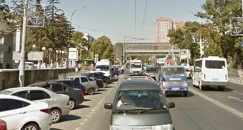 «Самоубийца что ли?»: в Новороссийске насмерть сбили пешехода, который ночью в ливень пытался перебежать Анапское шоссе