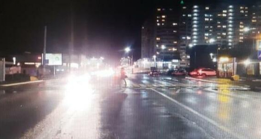 В Новороссийске автомобиль сбил 17-летнюю девушку и уехал с места происшествия