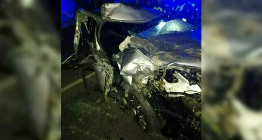 В Новороссийске ночью легковушка влетела в фуру: пострадал водитель