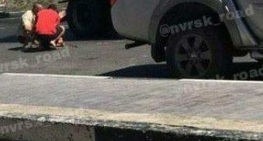 В Новороссийске КамАЗ сбил трех человек на пешеходном переходе