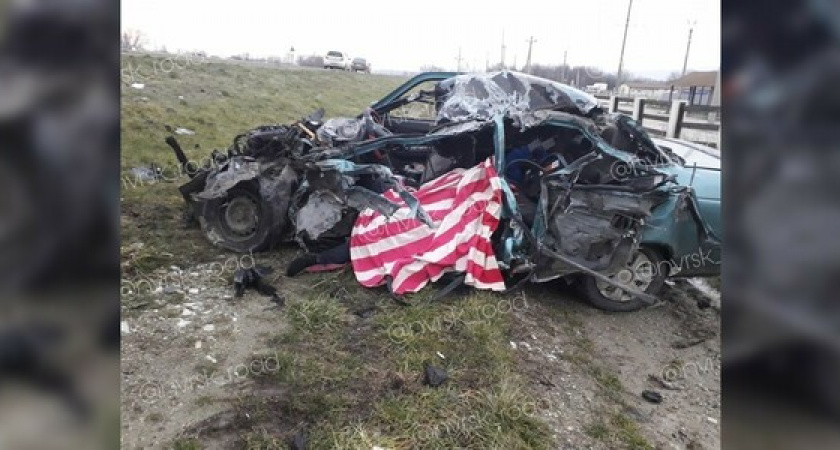 Под Новороссийском бетононасос столкнулся с ВАЗ-2110: есть жертвы