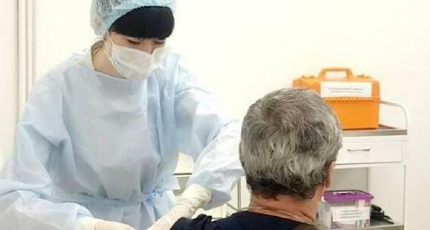 В Новороссийске открылся второй мобильный пункт вакцинации от коронавируса - в ТЦ «Красная площадь»